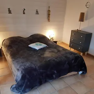 3 Pièces Dans Individuelle Appartement Falicon